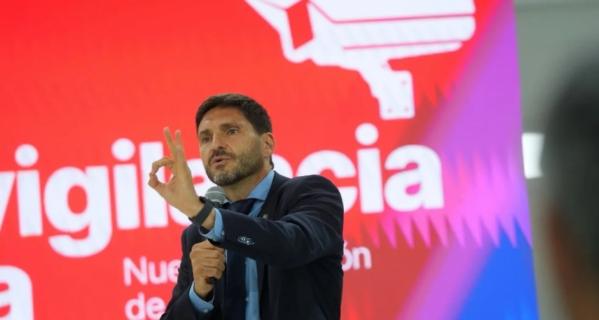 Encuesta: Pullaro arriba, y con amplia diferencia en imagen