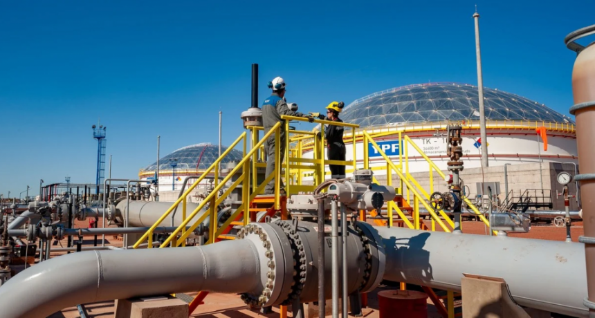 El superávit energético es récord cuando apenas comienzan a hacer efecto las inversiones en Vaca Muerta