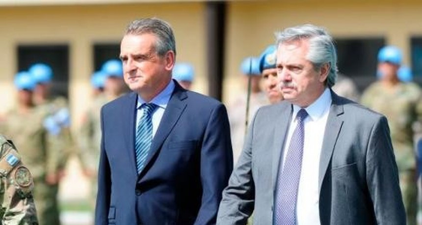 El Presidente modific&oacute; un decreto para atender los pedidos del gobernador Perotti y combatir la violencia en Santa Fe