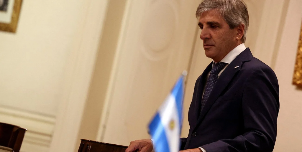 Caputo confirmó al nuevo titular del INDEC y puso un freno al debut del renovado índice de inflación