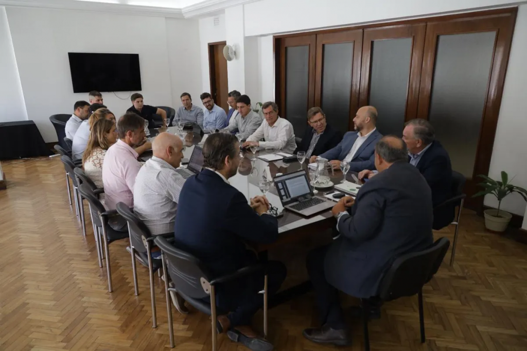 Ley Orgánica de Municipios en Santa Fe: Juan Pablo Poletti planteó evitar la creación de nuevos cargos