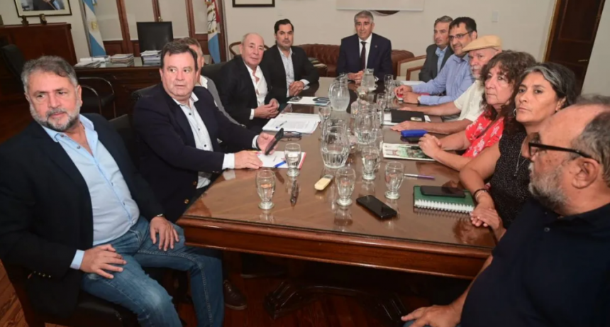 Paritarias 2026 en Santa Fe: estatales y docentes pasaron a cuarto intermedio hasta el 18 de febrero