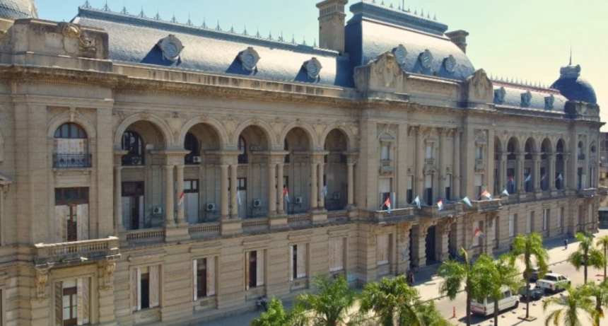 12,5 % por seis meses: la oferta del gobierno santafesino a estatales