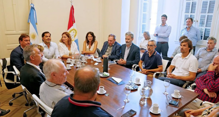 Paritaria de Salud: además del 12,5% de incremento hasta junio, Provincia planteó un 50% de aumento en el asistencial hospitalario para todos los profesionales