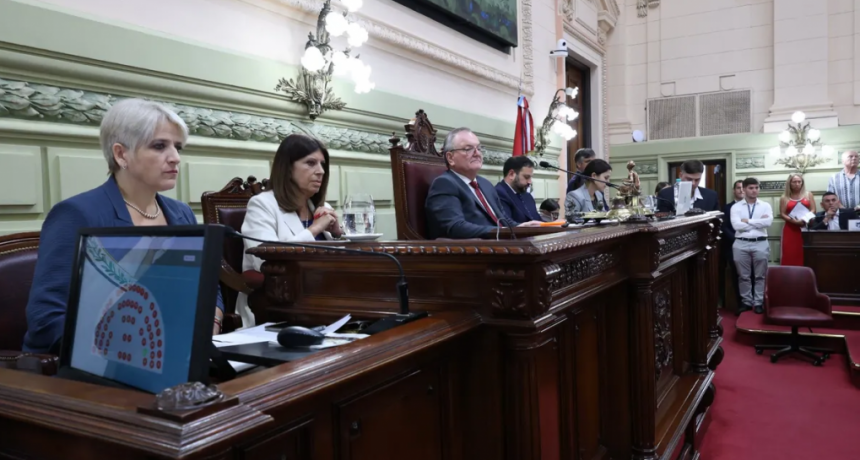 Felipe Michlig, tras la aprobaci&oacute;n de pliegos para la Corte Suprema: "Queremos una Justicia que est&eacute; m&aacute;s cerca de la gente"
