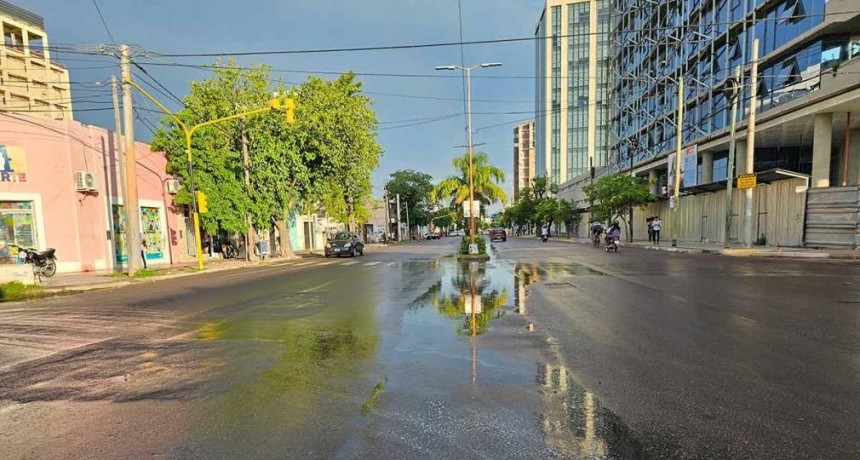 Tiempo de locos: llovi&oacute; y sali&oacute; el sol en la Madre de Ciudades
