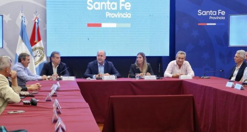 Perotti present&oacute; la candidatura de la provincia de Santa Fe para ser sede de los Juegos Suramericanos 2026