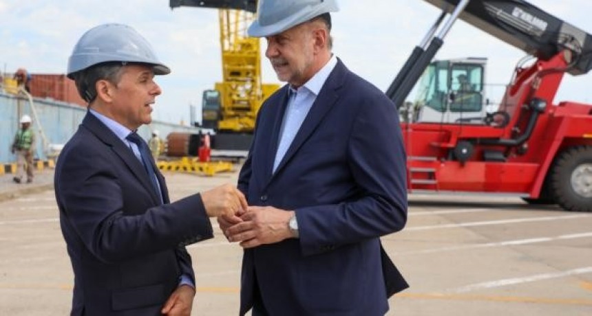 Perotti y Giuliano recorrieron las obras en el Puerto de Santa Fe