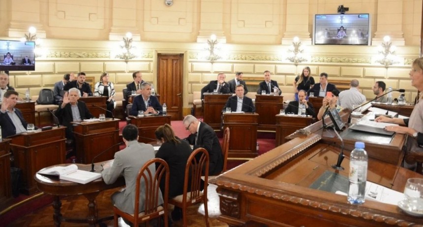 Media sanci&oacute;n para las emergencias en Seguridad y C&aacute;rceles