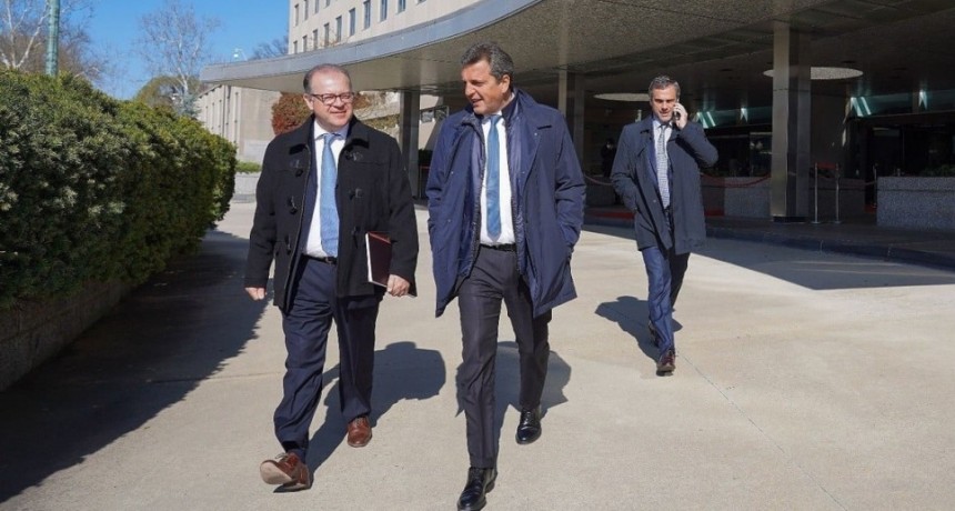 Massa anunci&oacute; un nuevo "d&oacute;lar agro" unificado y apunta a simplificar cotizaciones