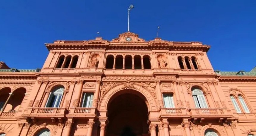El Gobierno finalmente convocará a los gobernadores por etapas para discutir el Pacto de Mayo 