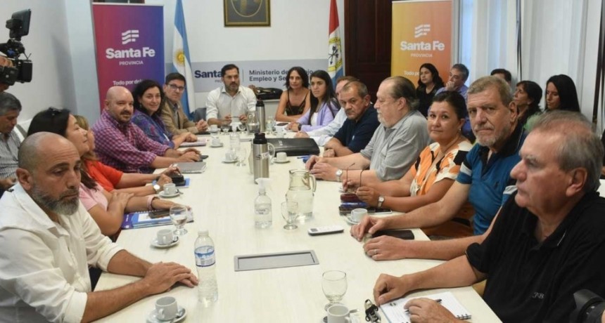 Docentes de Santa Fe: nueva oferta de aumento del 9% más otro 7,5% por única vez