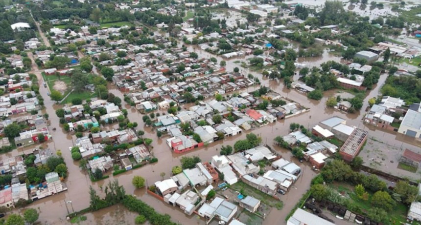 Grave inundación en Gualeguay: cayeron 500 milímetros de lluvia en 3 días y hay un centenar de evacuados