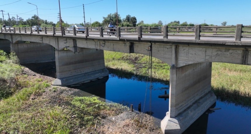 Restringen el paso de transporte de cargas sobre el Puente Carretero entre Santa Fe y Santo Tomé