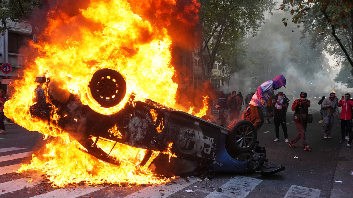 Incidentes en el Congreso: hay un fotógrafo internado en grave estado