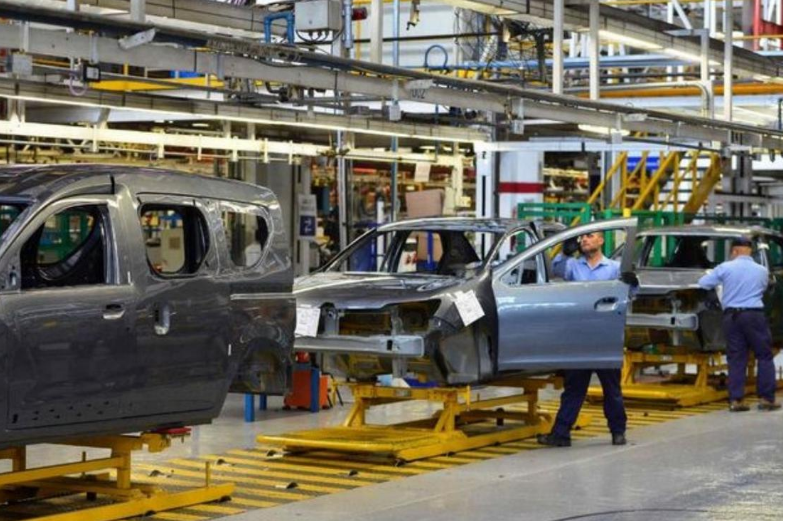 Calienta motores la industria automotriz