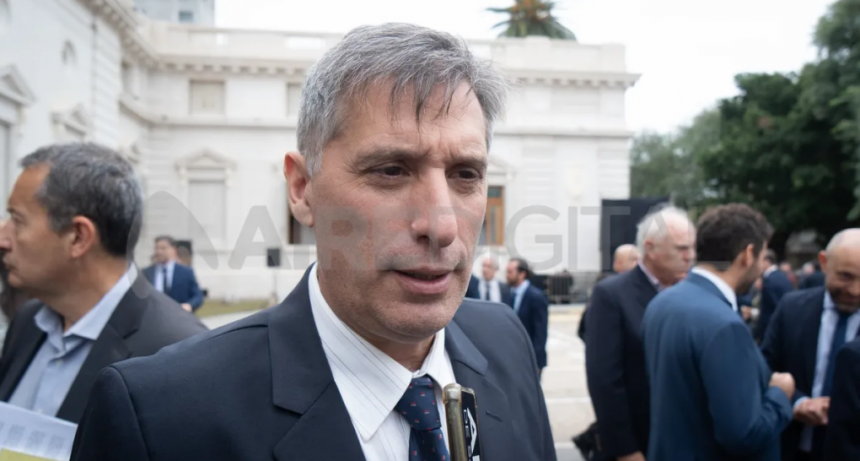 Acuerdo con el FMI: para Olivares, el Gobierno tiene la potestad de tomar la iniciativa, pero tendrá que ratificarse en el Congreso