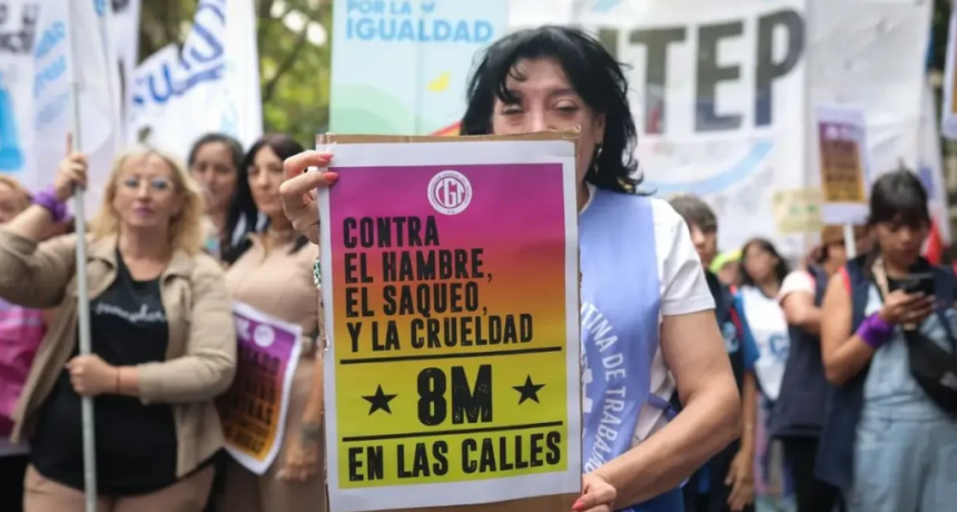 Las mujeres trabajan m&aacute;s, ganan menos y son mayor&iacute;a entre los m&aacute;s pobres: un problema estructural no resuelto que sigue perpetuando la desigualdad