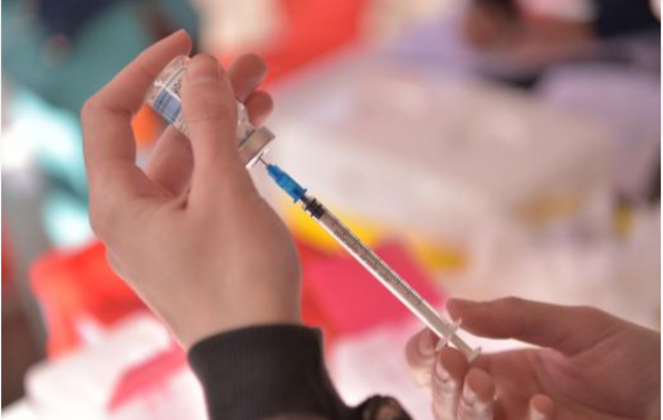 Los afiliados de PAMI ya pueden acceder a la vacuna antigripal