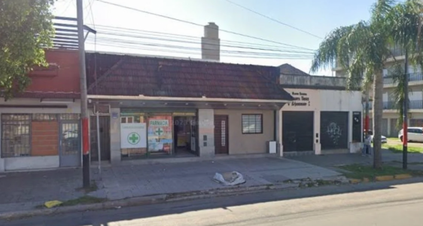 Balearon una farmacia en Rosario: un hombre ingresó y disparó más de diez veces