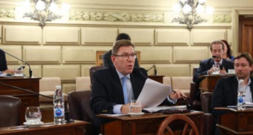 Borla y el estado de la ruta 11: “Es una situación desesperante”