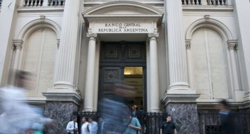 El BCRA redujo la tasa de interés al 70% anual