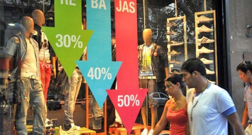 Las ventas minoristas cayeron en marzo y acumulan 11 meses consecutivos en baja