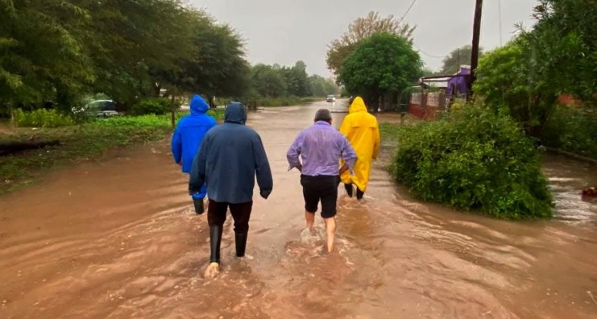 Emergencia en el sudeste santiague&ntilde;o: el violento temporal dej&oacute; a varias localidades bajo el agua