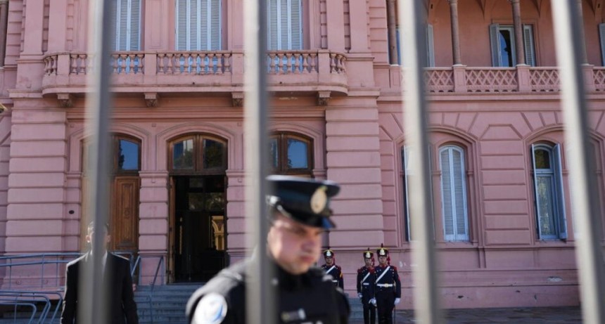 Qu&eacute; hay detr&aacute;s de la prohibici&oacute;n a los periodistas de ingresar a la Casa Rosada