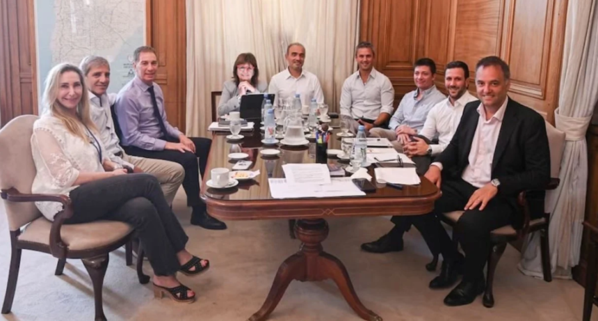 Se reuni&oacute; la Mesa Pol&iacute;tica de Naci&oacute;n en v&iacute;speras de la presentaci&oacute;n de Adorni