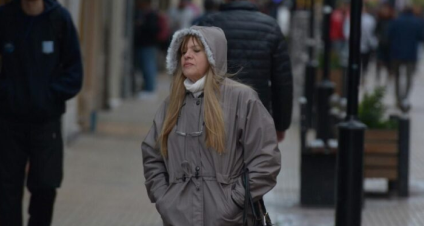 El invierno se adelanta: una masa de aire polar provoca un marcado descenso t&eacute;rmico en Santiago del Estero