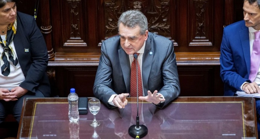 Rossi en el Senado: 