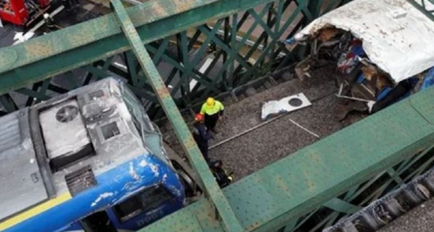 Primera querella de un pasajero que viajaba en el tren siniestrado