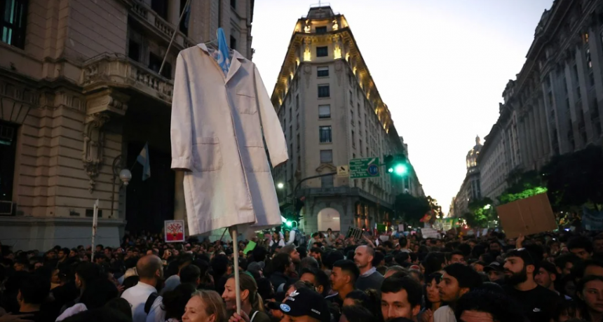 En medio del conflicto presupuestario, los docentes universitarios anunciaron nuevas medidas de fuerza