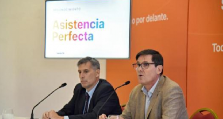 Más de 41 mil docentes de gestión estatal recibieron el premio a la Asistencia Perfecta