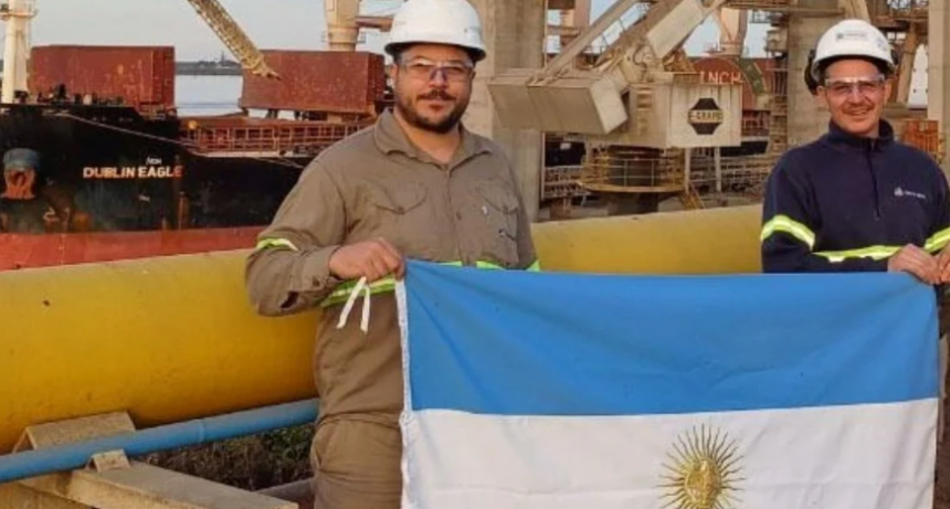 Primera exportación de harina de soja 