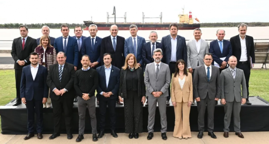 Subsidios al transporte: una veintena de intendentes de todo el país marcharán al Congreso