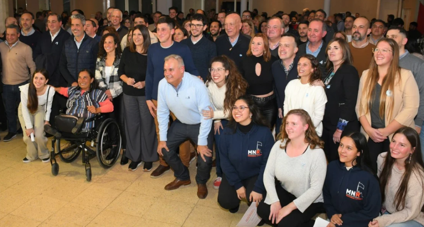 El Partido Socialista presentó a sus autoridades locales y destacó la unidad