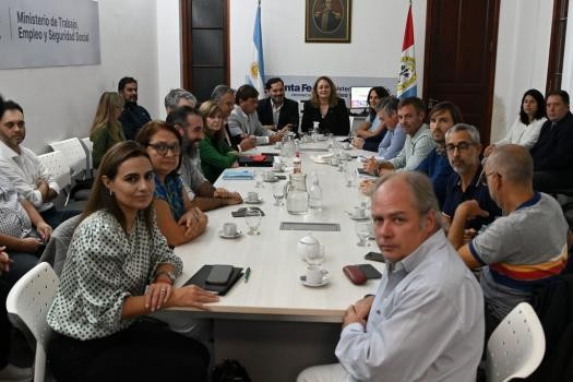El gobierno homologó el acuerdo paritario con los profesionales de la salud