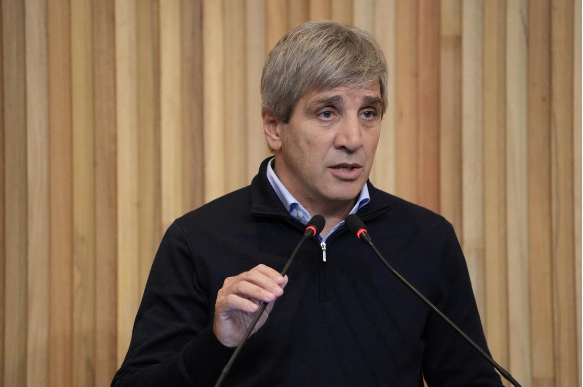 Dólares del colchón: los gobernadores esperan la 