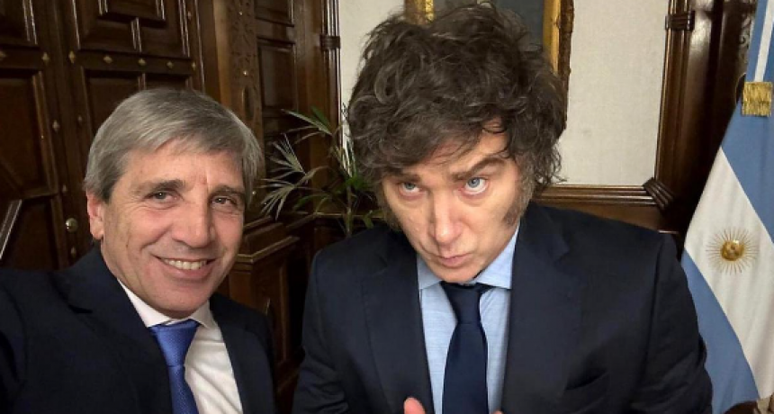 ¿El Gobierno insiste con la dolarización?