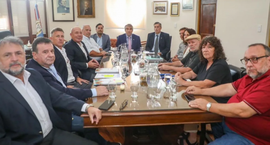 Paritarias en Santa Fe: lo que se pone en juego va más allá de los salarios