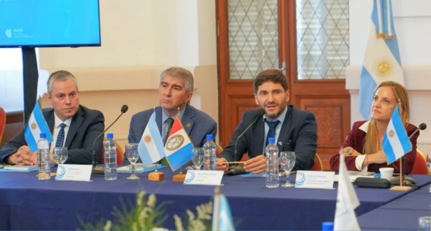 Pullaro: “La nueva Constitución debe garantizar transparencia y acceso a la información”