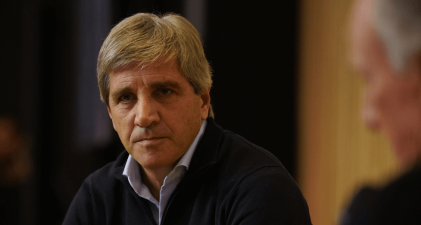 Caputo reconoció que están en “deuda” con el campo y adelantó: “En un año se podrían ir las retenciones”