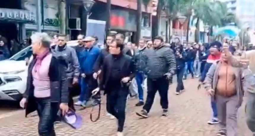 “Milei, nos prometiste otra cosa”: la hermana del presidente y Martín Menem fueron increpados en Misiones