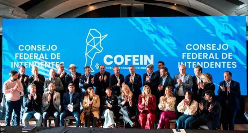 M&aacute;s de 300 intendentes reclamaron al Gobierno fondos para transporte, educaci&oacute;n y discapacidad