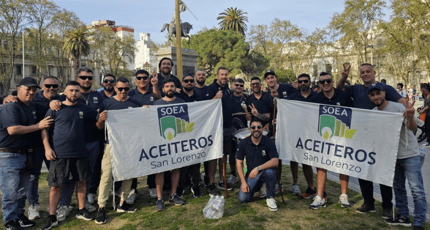 Alerta agroexportadora: en plena cosecha, un conflicto sindical dej&oacute; a los puertos al borde de la par&aacute;lisis