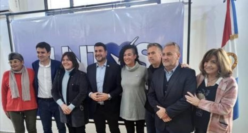 El PJ santafesino logró la foto de unidad con la presencia de las cuatro fórmulas que competirán para la Gobernación 