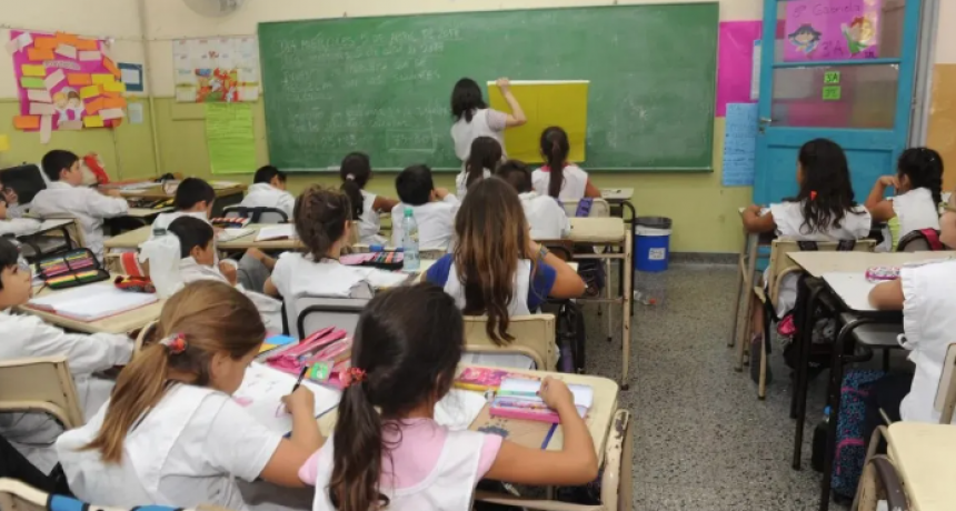 Asistencia perfecta: el gobierno de Santa Fe amplió el premio e incluyó a los docentes privados
