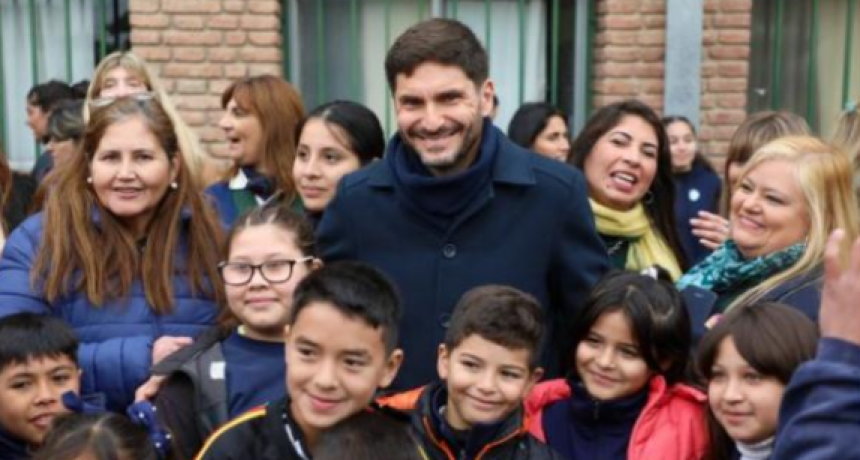Pullaro: “Este Gobierno pondrá todo lo que esté a su alcance para que a ninguna escuela le falte nada